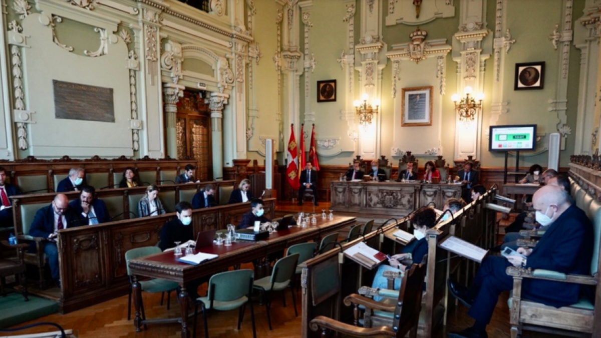 Pleno del Ayuntamiento de Valladolid anterior. / ICAL