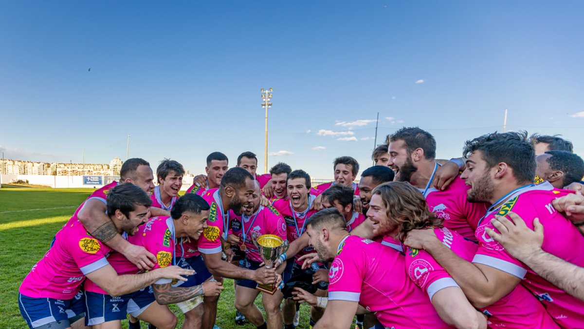 Celebración de la Copa Ibérica por parte del VRAC / LUIS CABELO