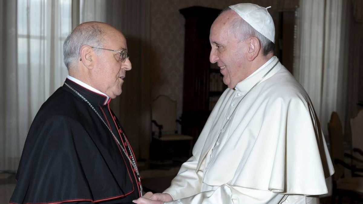 Ricardo Blázquez y el Papa Francisco en un encuentro con motivo de su creación como cardenal-El Mundo