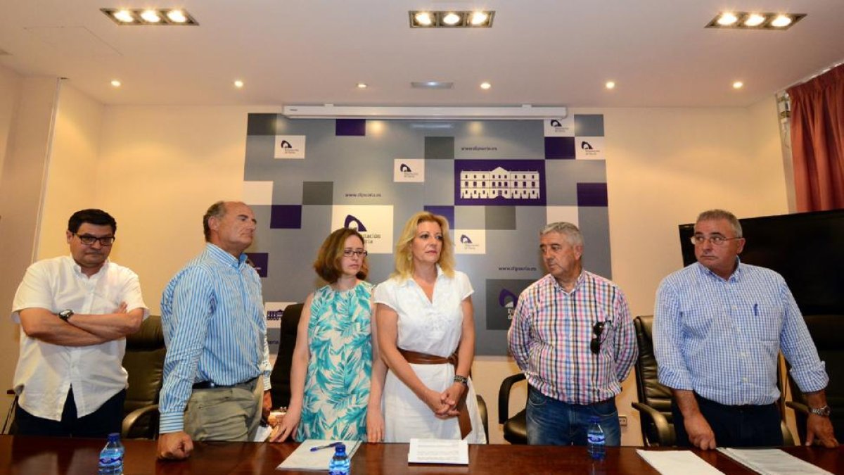 Los seis diputados anunciaron ayer su salida del Partido Popular.-ÁLVARO MARTÍNEZ