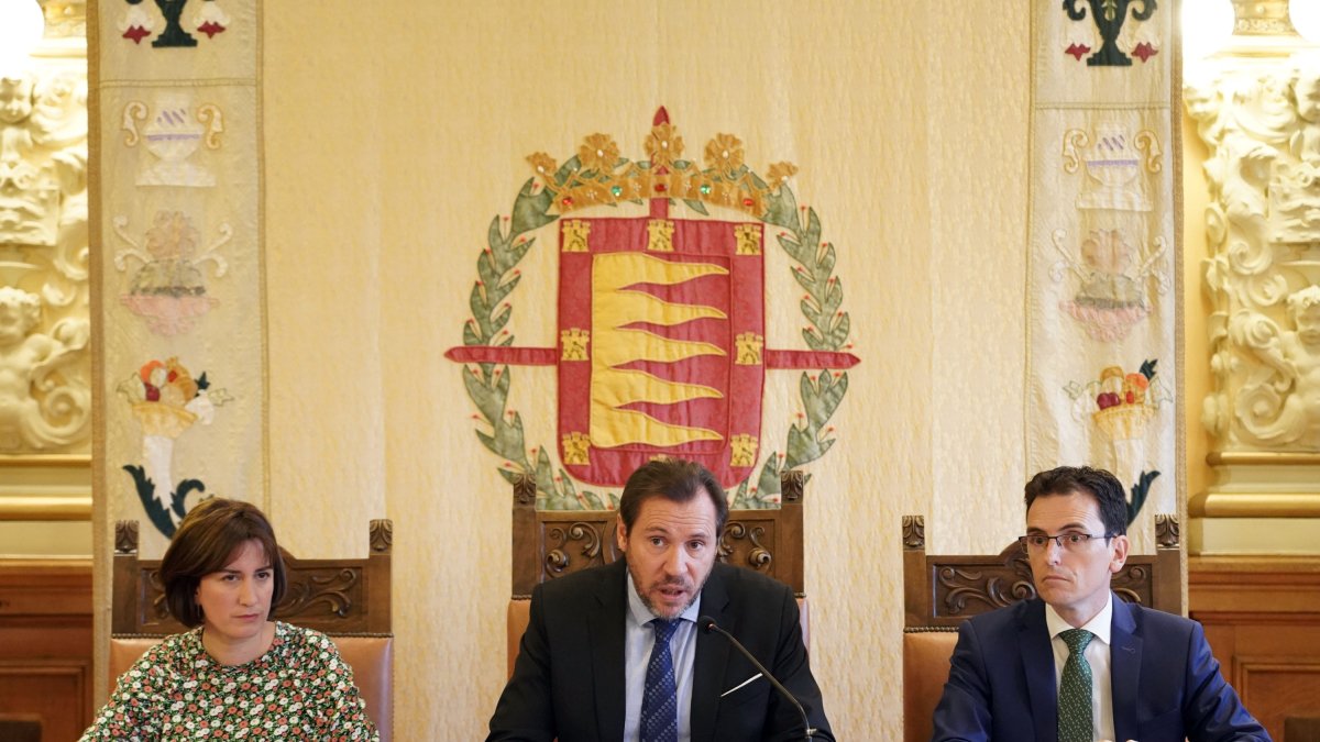 María Sánchez, Óscar Puente y Pedro Herrero. ICAL