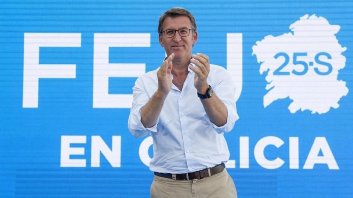 El presidente de la Xunta de Galicia, Alberto Núñez Feijóo, en un mitin en Ourense.-EFE / BRAIS LORENZO