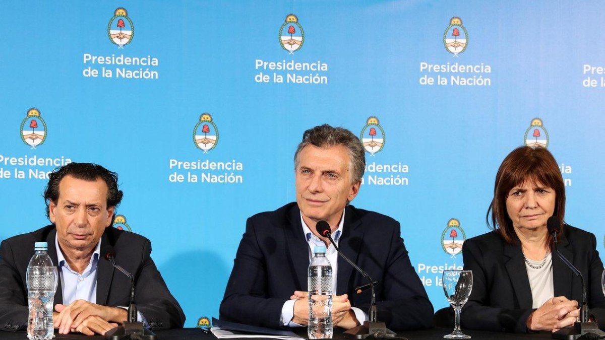 El presidente, Mauricio Macri, y la ministra de Seguridad, Patricia Bullrich, durante una rueda de prensa en Río Cuarto, Córdoba-PRESIDENCIA DE ARGENTINA