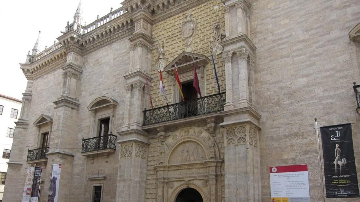 Palacio de Santa Cruz, Sede Administrativa de la Universidad de Valladolid. - E. M.