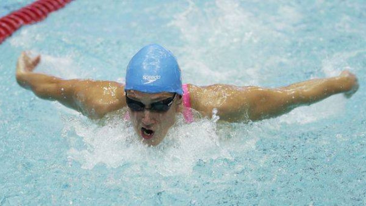 Mireia Belmonte, durante los 200 metros mariposa de la prueba de la Copa del Mundo de piscina corta disputada en Moscú.-Foto: AP / PAVEL GOLOVKIN