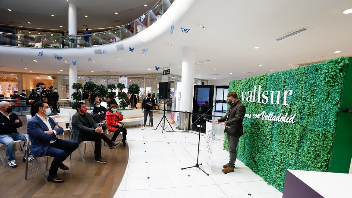 Presentación del evento en el centro comercial Vallsur. / LOSTAU