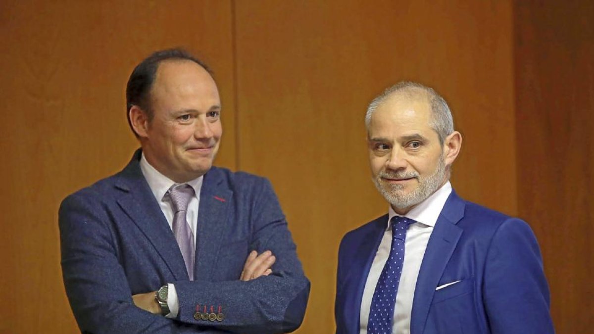 Carlos Villar y Víctor Caramanzana ayer, en la sede de la Cámara de Comercio de Valladolid.-ICAL