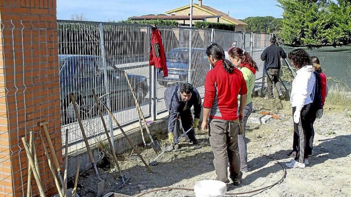 Alumnos del programa 'El Codesal' recuperan espacios degradados-El Mundo