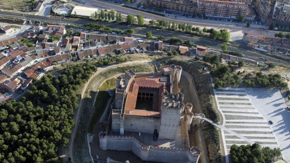 Castillo de la Mota en Medina del Campo (Valladolid)-ICAL