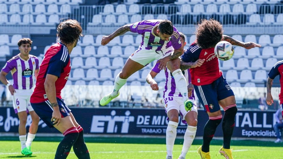 Imagen del último amistoso jugado por el Real Valladolid en Burgos ante el Osasuna. IÑAKI SOLA / RVCF