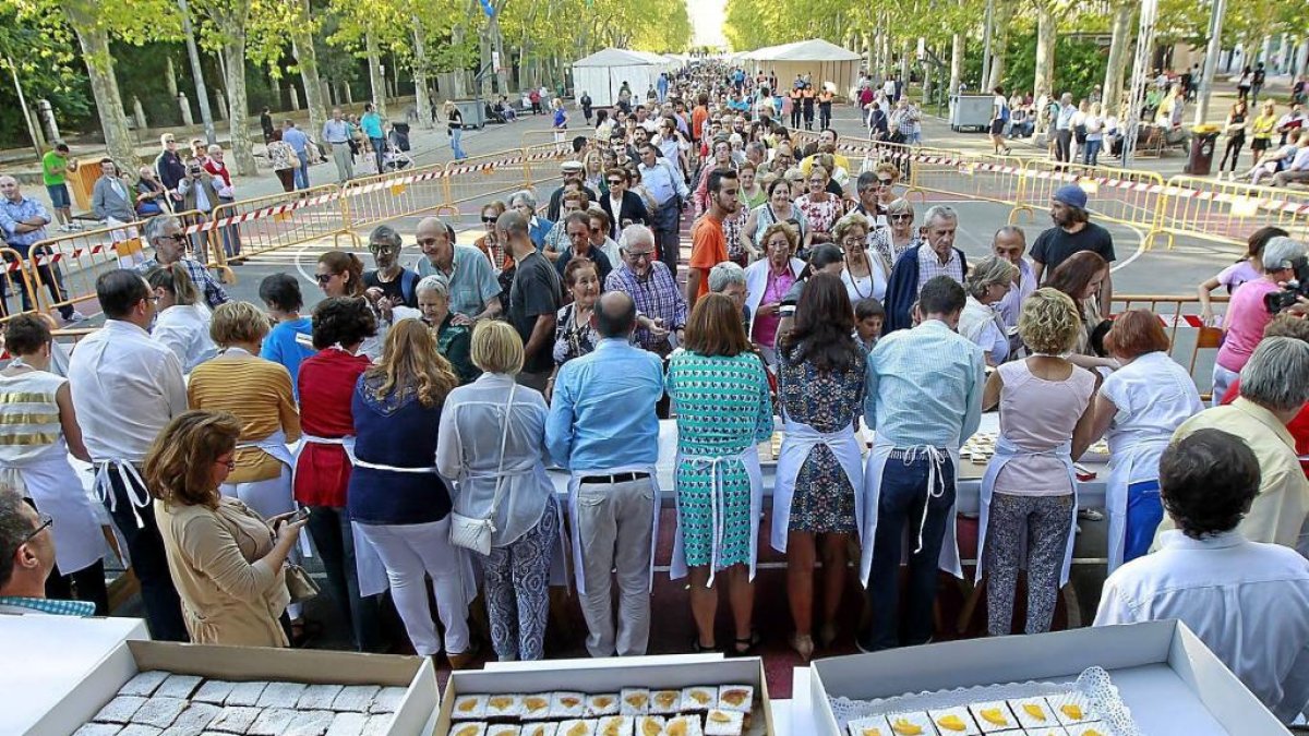 JUAN MIGUEL LOSTAU 07/09/2015 VALLADOLID. COMUNIDAD DE CASTILLA Y LEÓN. FERIAS Y FIESTAS DE VALLADOLID. PASTEL DE LA VIRGEN DE SAN LORENZO.