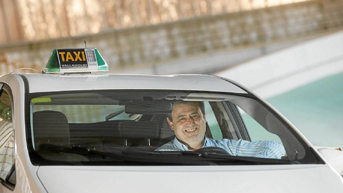 Roberto Merino, presidente de la Asociación del Taxi-Pablo Requejo