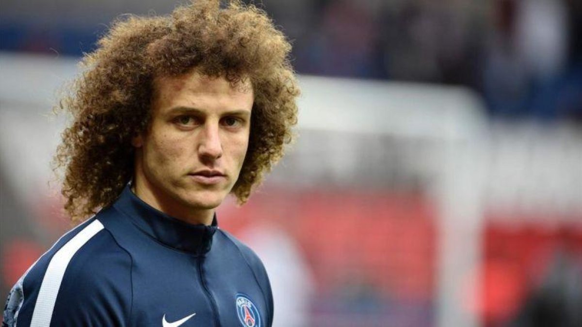 David Luiz, en el calentamiento de un partido entre el PSG y el Niza.-MARTIN BUREAU