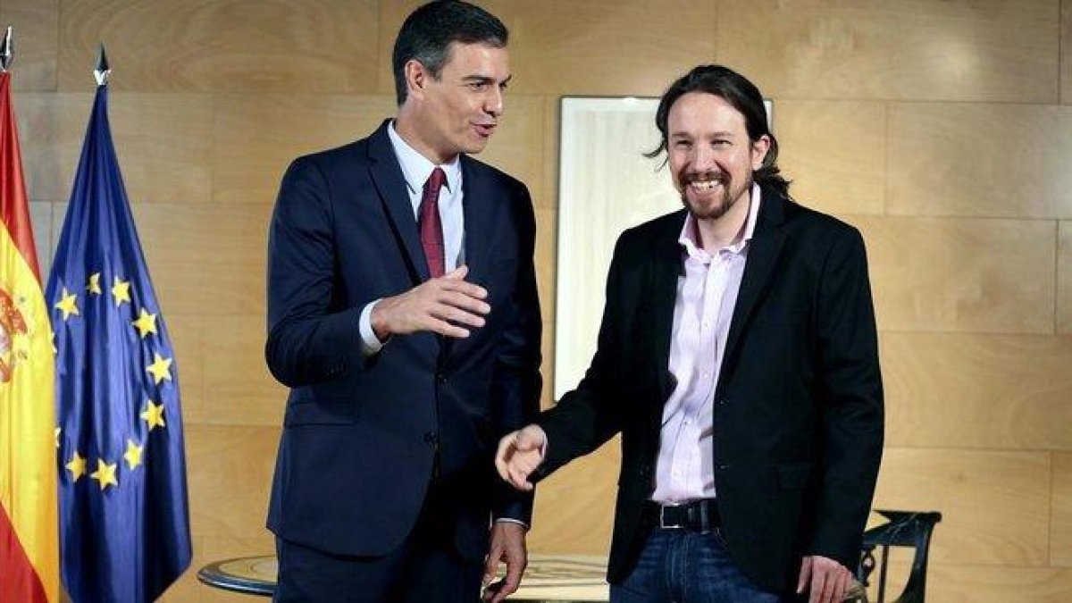 Pedro Sánchez y Pablo Iglesias, en la reunión que mantuvieron en Madrid el pasdo 9 de julio.-DAVID CASTRO