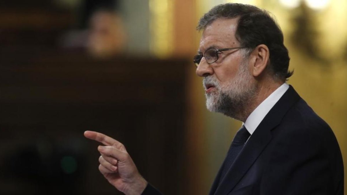 El presidente del Gobierno, Mariano Rajoy, en el Congreso de los Diputados.-EFE / JUAN CARLOS HIDALGO