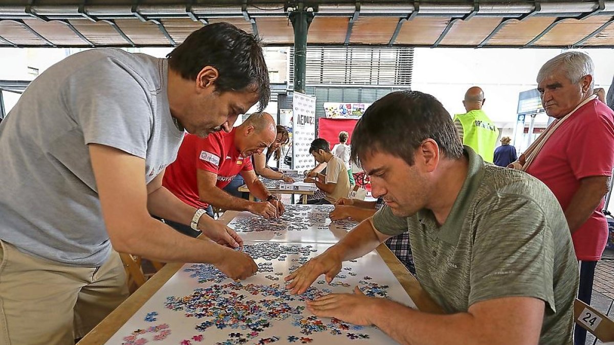Fotografía de la anterior edición del Torneo de Puzzles de Valladolid.-MIGUEL ÁNGEL SANTOS