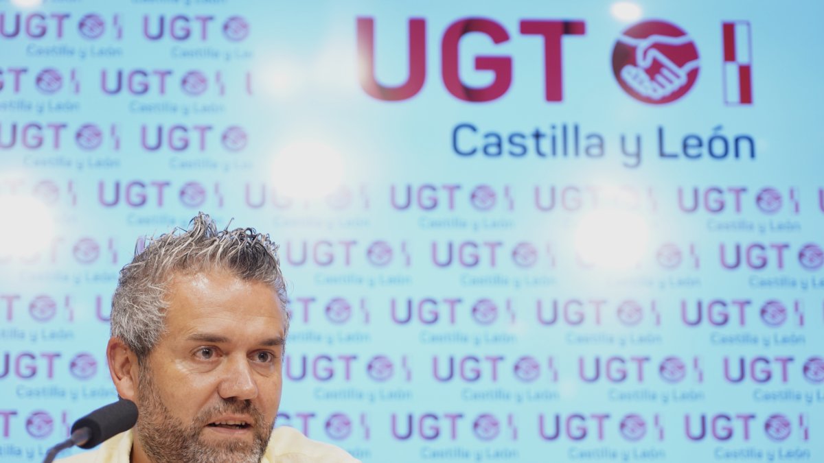El secretario de Acción Sindical y Coordinador del Diálogo Social de UGT Castilla y León, Raúl Santa Eufemia, en una imagen de archivo. - ICAL