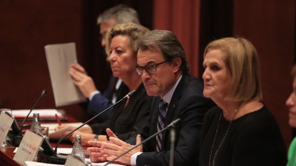 Artur Mas, este viernes, durante su comparecencia ante la Diputación Permanente del Parlament.-FERRAN NADEU