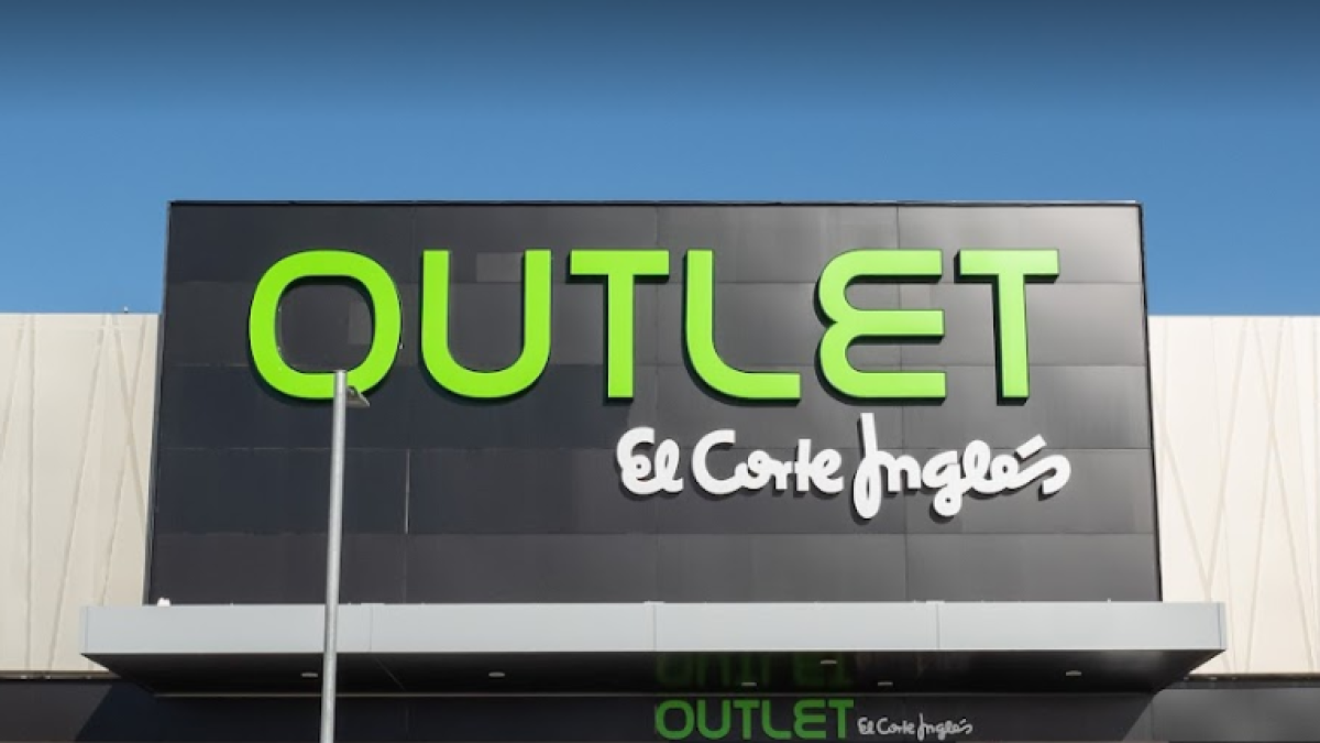 Outlet de El Corte Inglés en Río Shopping. E.M.
