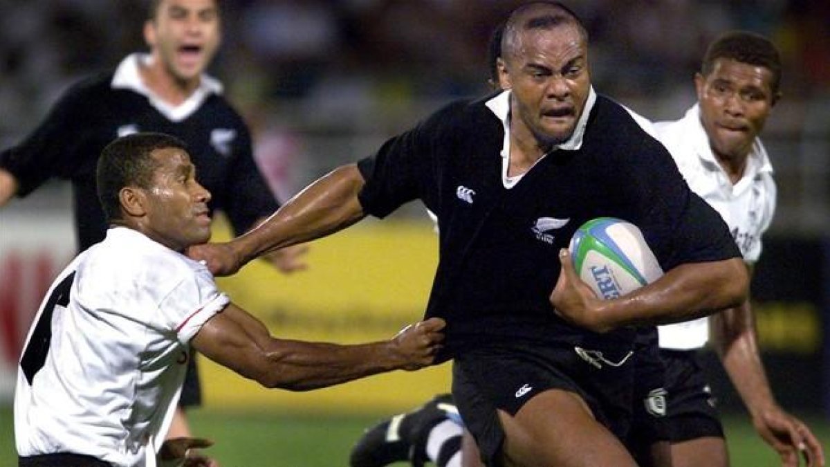 La estrella Jonah Lomu, durante un encuentro con Nueva Zelanda en 1998-AFP / WILLIAM WEST