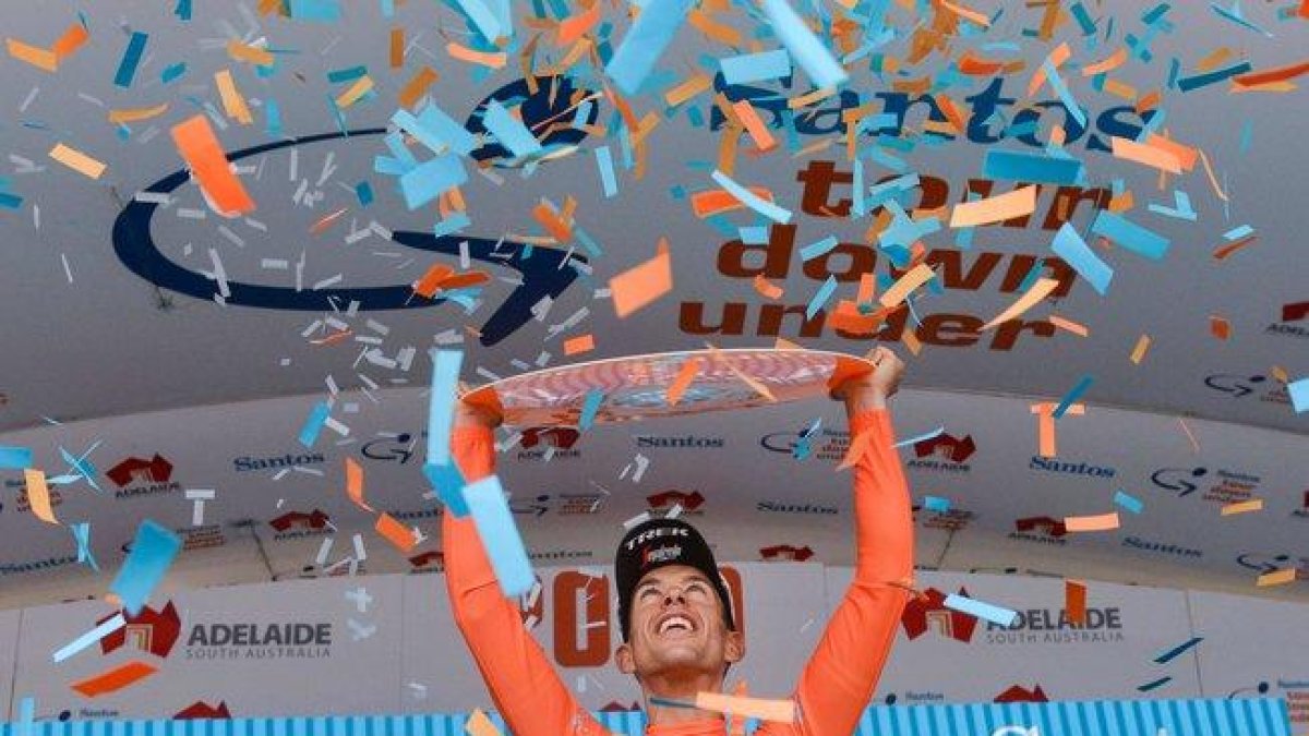 Richie Porte, en el podio del Tour Down Under.-AFP
