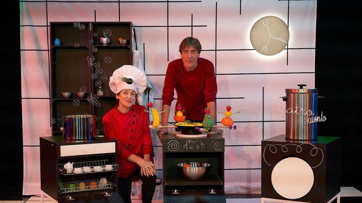 Ana Isabel Gallego y Ángel Sánchez, en ‘La cocina’. | GERARDO SANZ