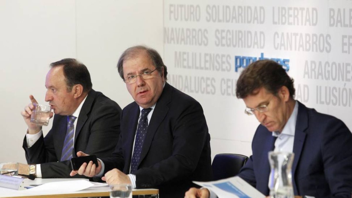 El presidente del Partido Popular de Castilla y León, Juan Vicente Herrera asiste a la reunión del Comité ejecutivo del Partido-Ical