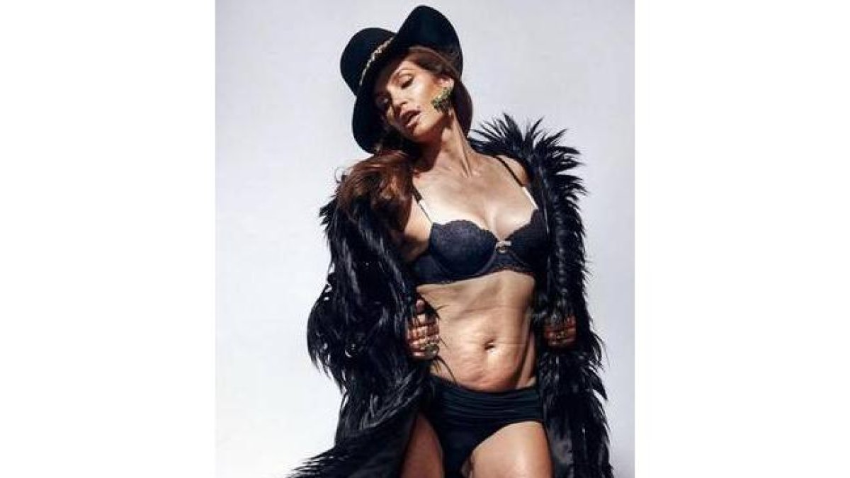 Cindy Crawford, posa para Marie-Claire.-