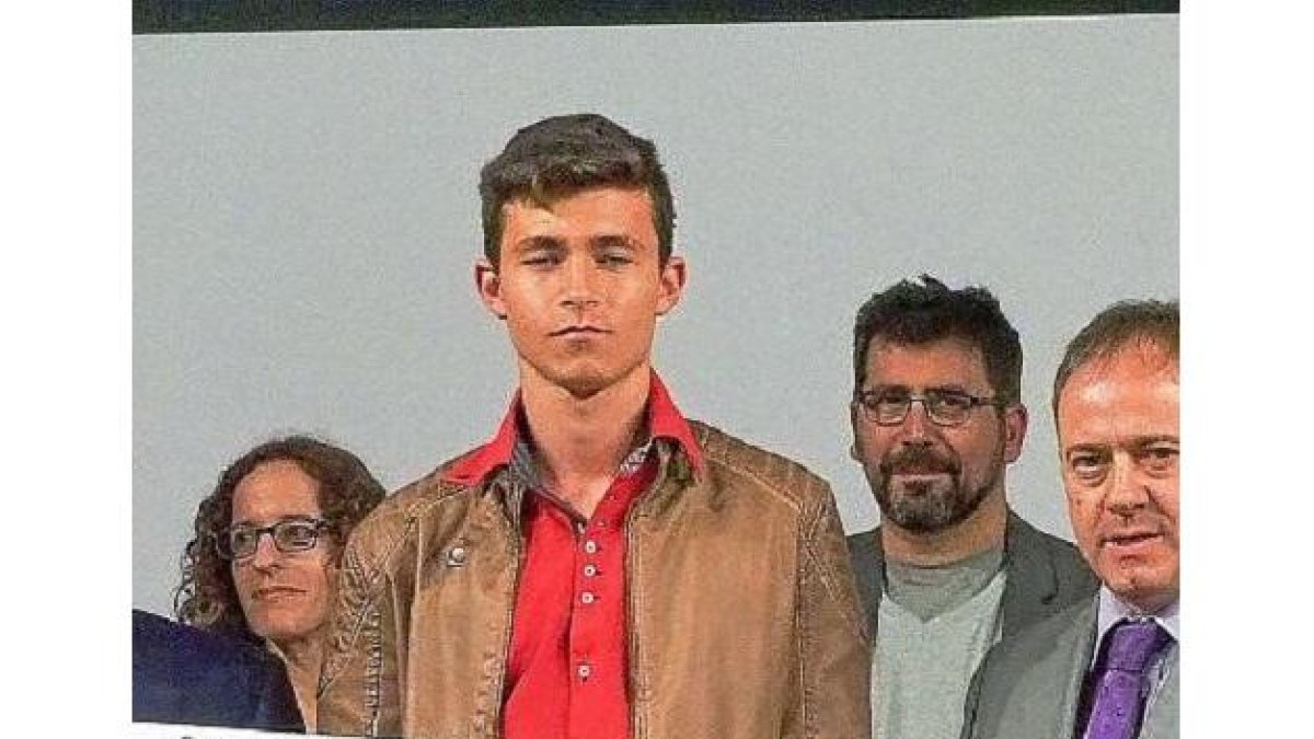 Mario González, tenista vallisoletano, recoge su premio en 2018.-PABLO REQUEJO