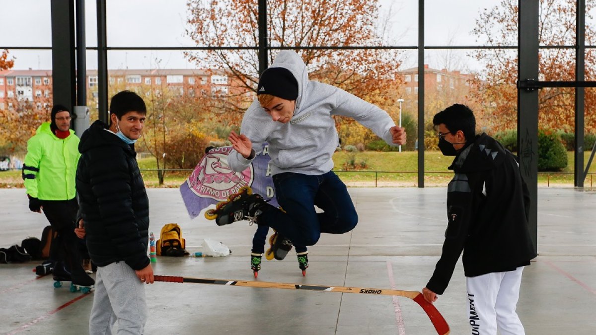 Espacios de deporte urbano en Valladolid.-  J.M.LOSTAU