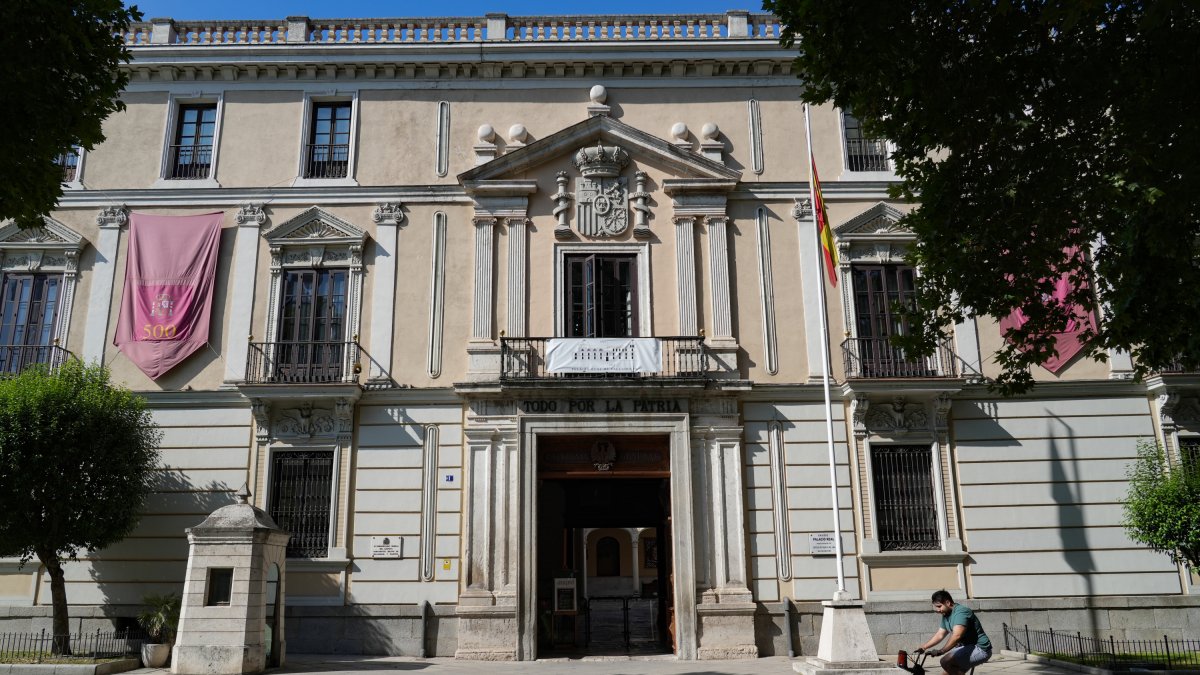 Palacio Real en la Plaza San Pablo en Valladolid.- J.M. LOSTAU