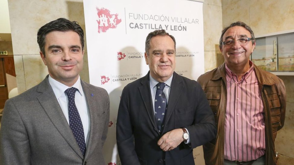 Director de la Fundación Villalar-Castilla y León, Juan Zapatero, el delegado de la junta, Pablo Trillo, el alcalde de Villalar, Luis Alonso laguna-ICAL