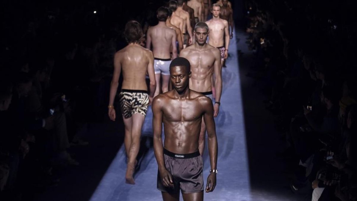 DESFILES EN NUEVA YORK: Tom Ford también desnuda al hombre