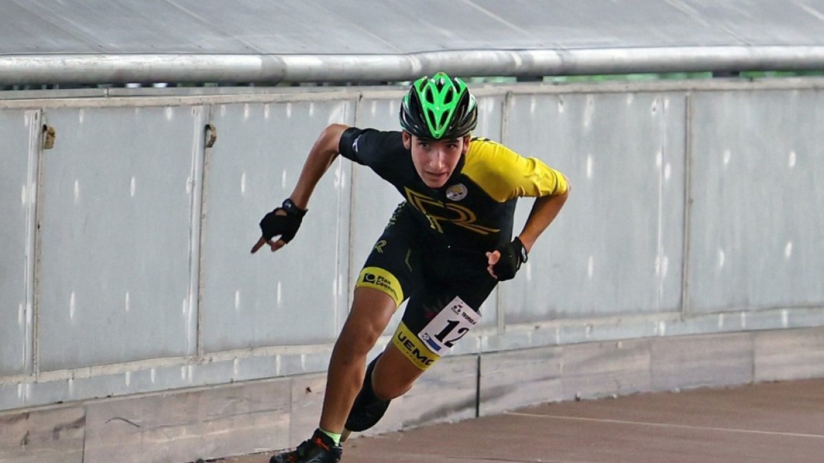 Adrián Alonso durante una competición. / L. VELASCO