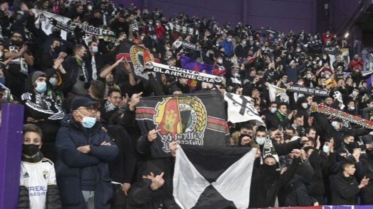 Seguidores del Burgos en su última visita al José Zorrilla, hace dos temporadas.