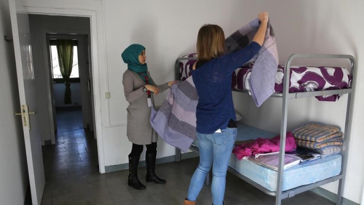 Casa bloc en Barcelona preparada para cuando lleguen los refugiados.-ELISENDA PONS