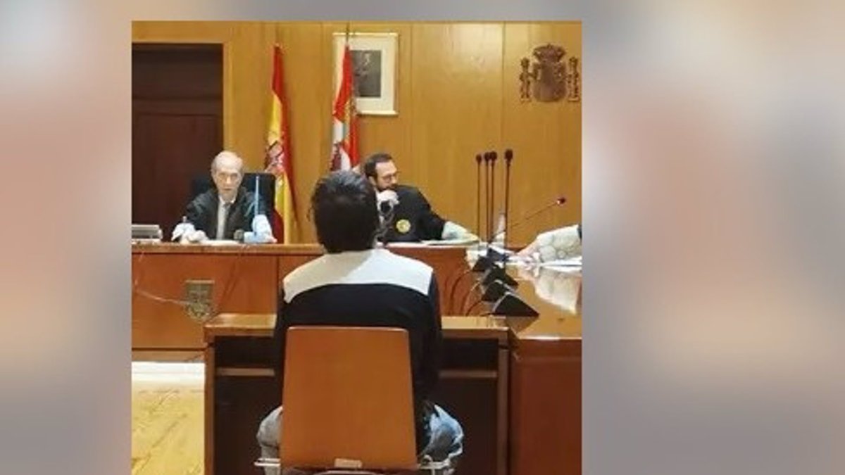 El condenado a siete años de cárcel, durante el juicio celebrado en la Audiencia de Valladolid. - EUROPA PRESS