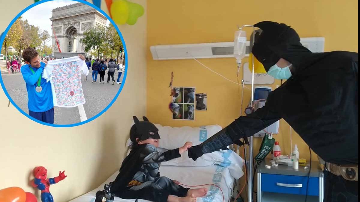 El enfermero del Clínico, Jose María González, disfrazado de Batman junto a uno de sus pacientes. - EM