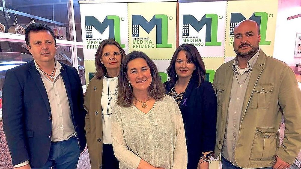 Ángel García, Sagrario Bruña, Olga Mohíno, María Guerrero y David Alonso, ayer en la presentación.-E. M.