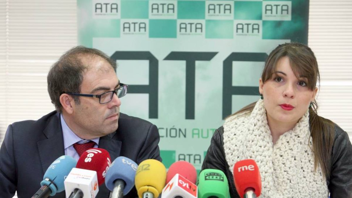 El presidente nacional de ATA, Lorenzo Amor, y la presidenta regional de ATA, Soraya Mayo presentan el Barómetro Situación Autónomos Castilla y León 2014 y Perspectivas para 2015-Ical