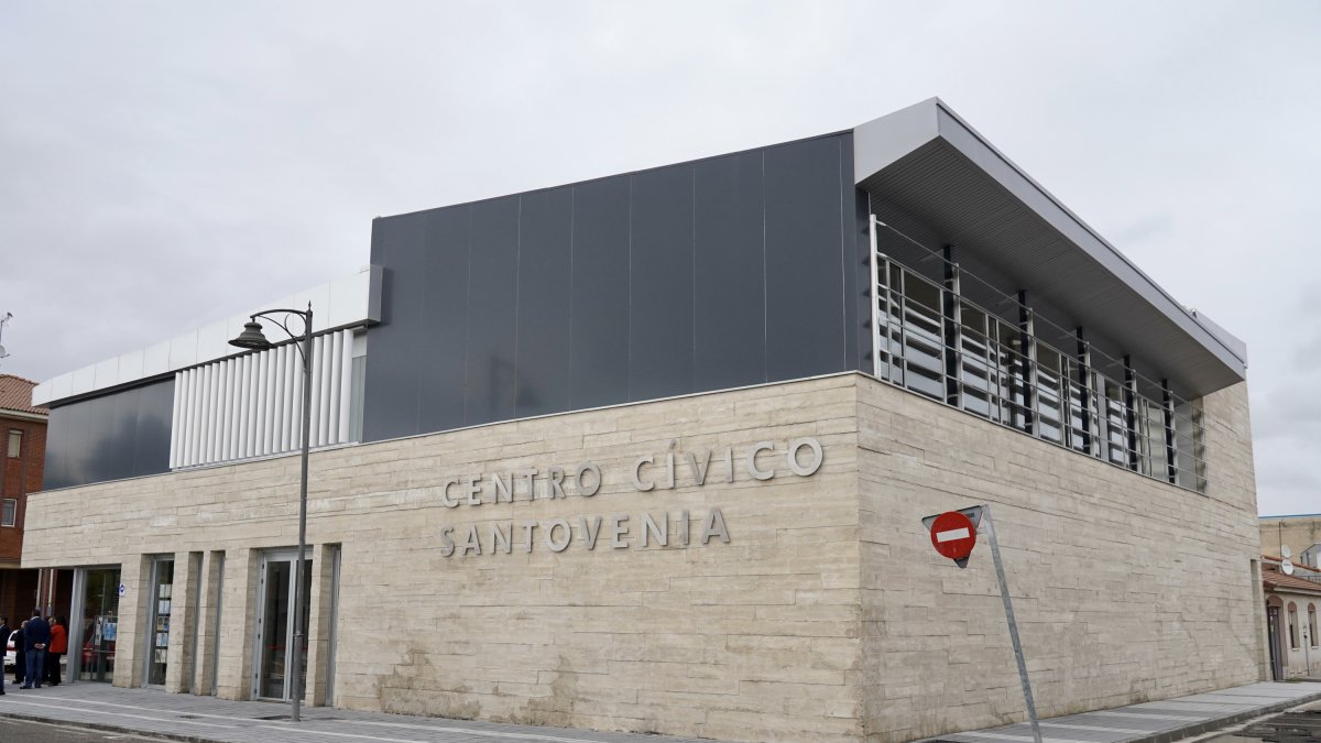 Centro Cívico de Santovenia de Pisuerga. -Miguel Ángel Santos
