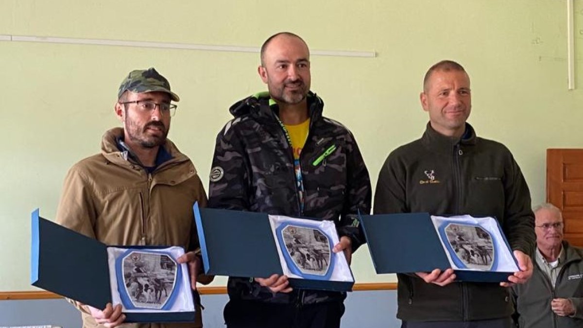 Lázaro, Alonso y Pascual, los tres cazadores presentes.L. DELAFUENTE