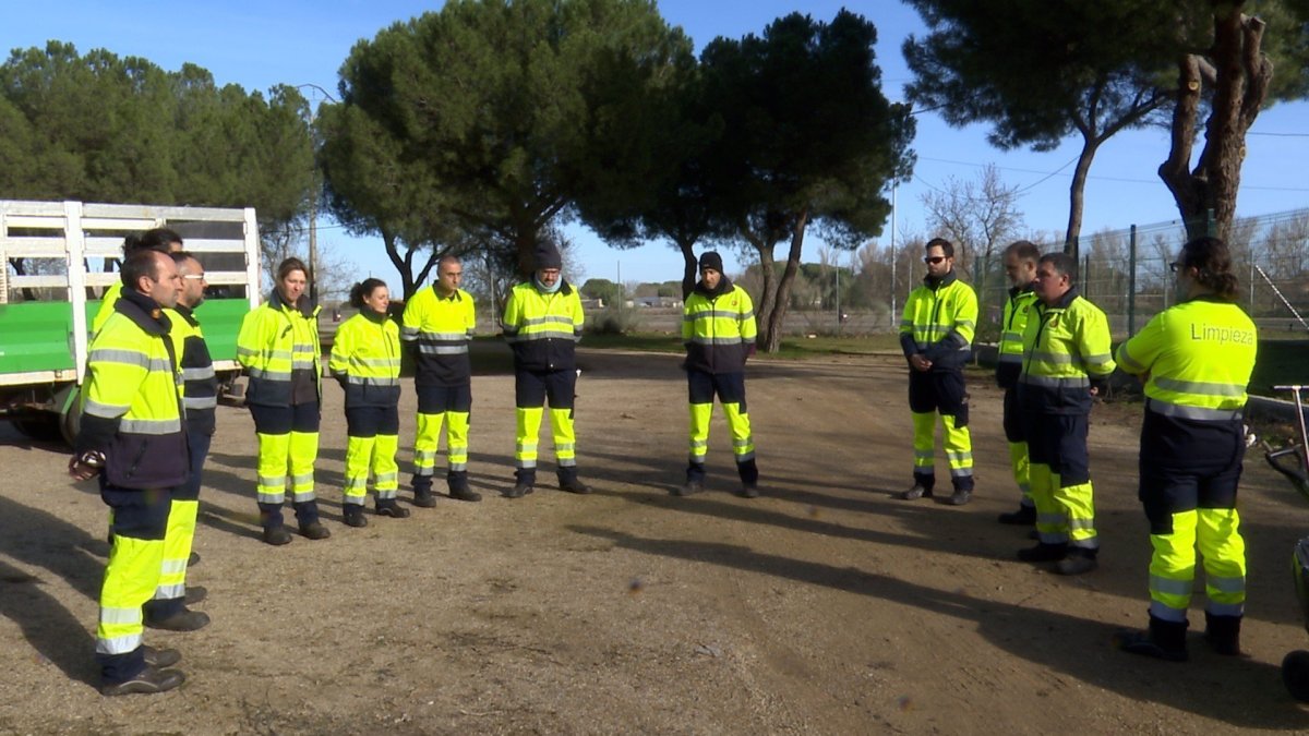 Homenaje al empleado de limpieza fallecido en Valladolid. E.P.