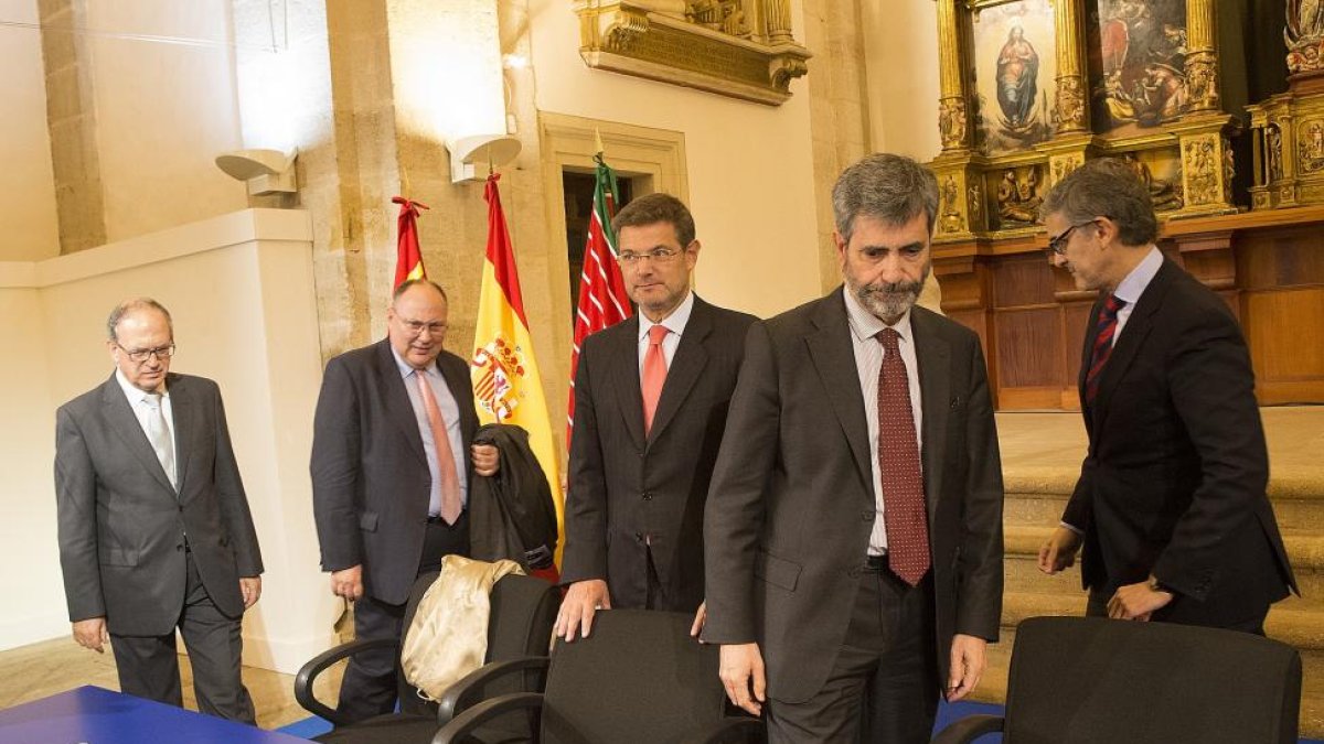 La presidenta de la Diputación de Zamora, Mayte Martín Pozo, junto al ministro de Justicia, Rafael Catalá Polo, y el presidente del Consejo General del Poder Judicial, Carlos Lesmes Serrano, inaugurará el XII Congreso Nacional de la Asociación Judicial In-ICAL