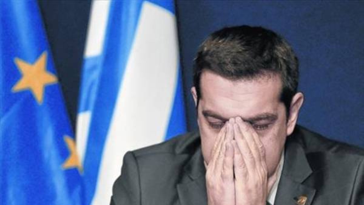 Alexis Tsipras durante la rueda de prensa que ofreció al terminar el Consejo Euopeo.-Foto: AFP / JOHN THYS