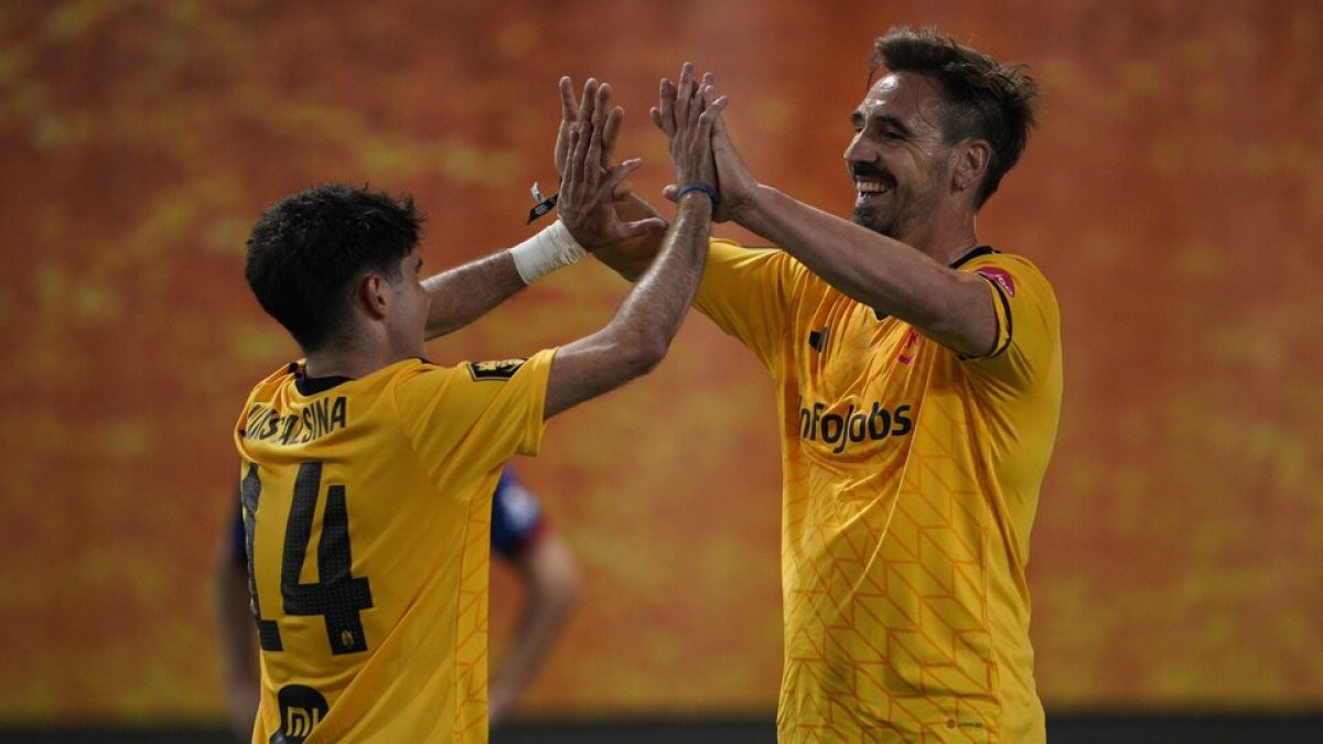 Borja celebra el gol logrado en la Kings League. / K. L.