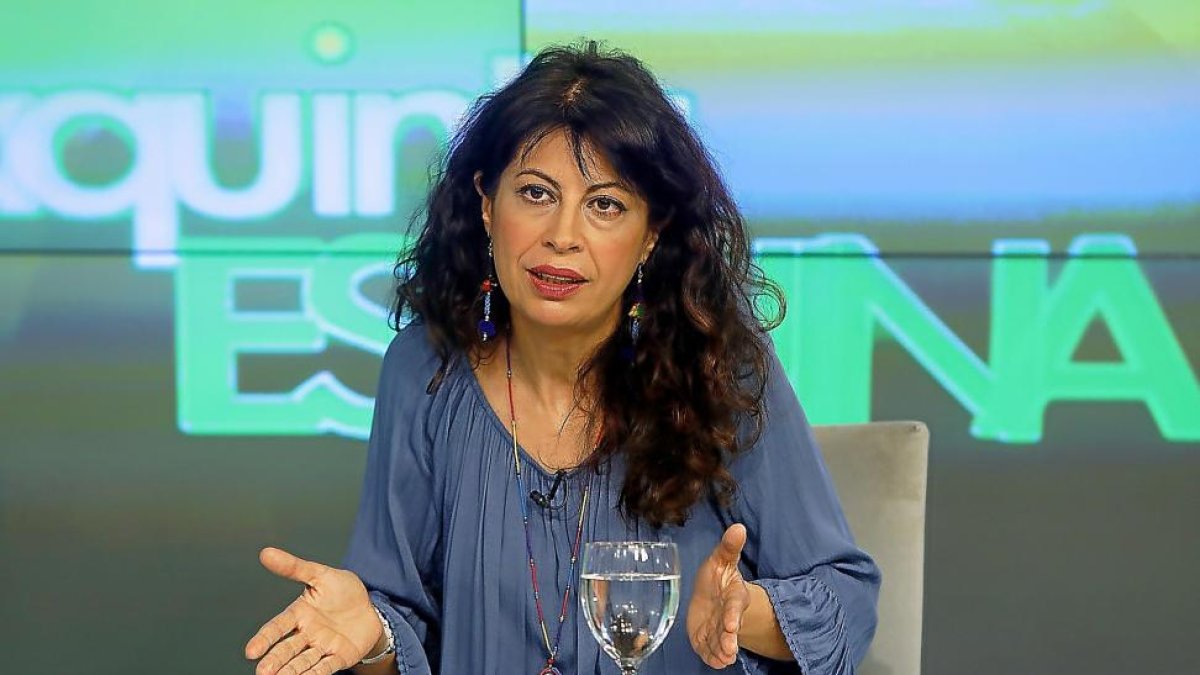Ana Redondo durante 'La Quinta Esquina', programa emitido en La 8 Valladolid-J.M. Lostau