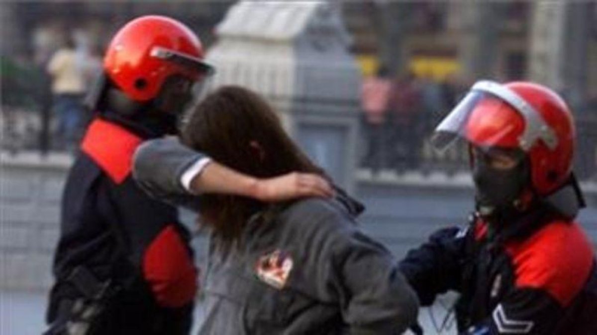 Ertxaina en una manifestación en Bilbao.-EL PERIÓDICO