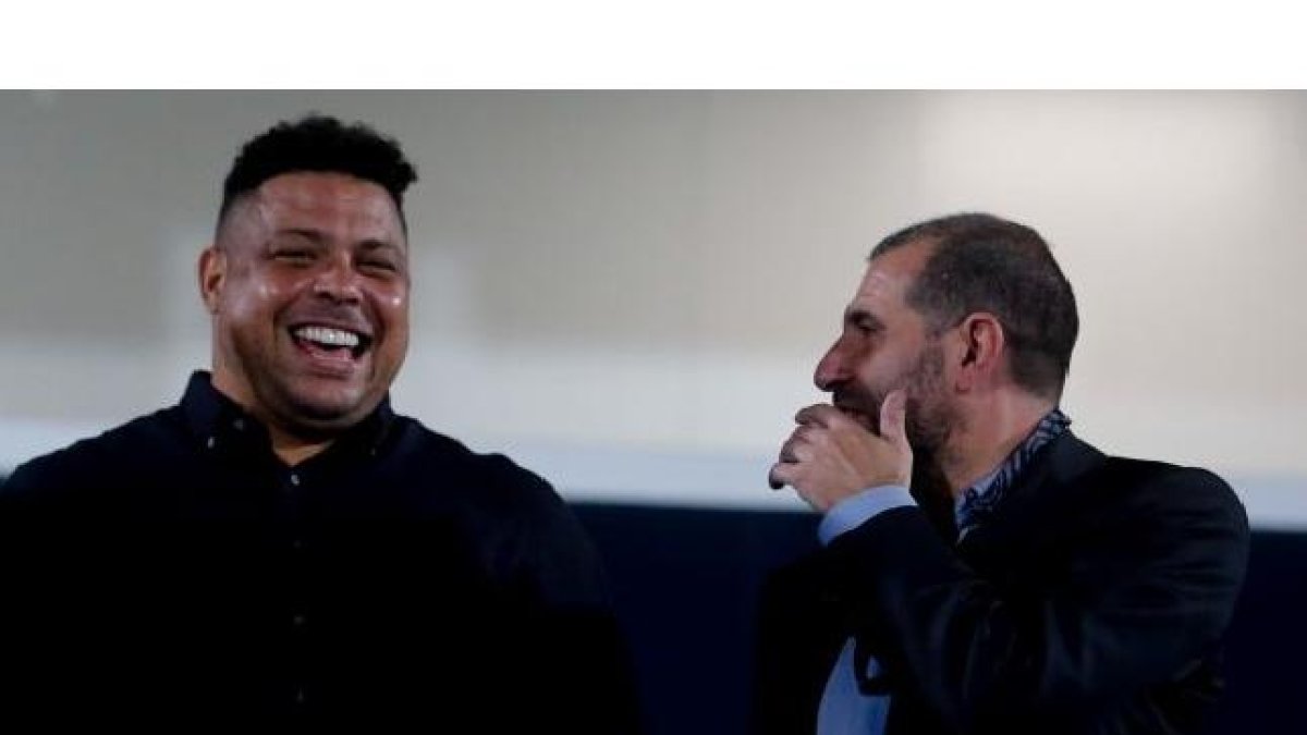 Ronaldo Nazario y David Espinar. / LALIGA