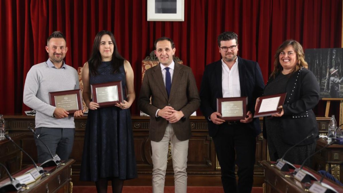 Entrega de los Premios de Periodismo Provincia de Valladolid a Jonathan Tajes, Alicia Calvo, Rodrigo Ucero y Laura Negro. PHOTOGENIC